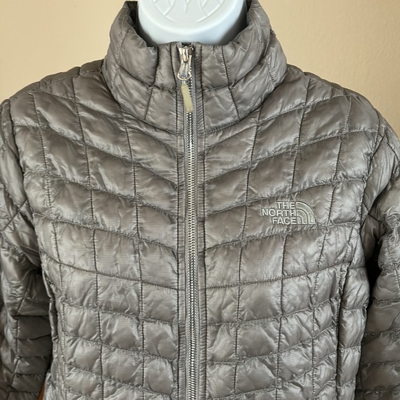 North Face Thermoball Women, Medium, Gray - Picture 2 of 6